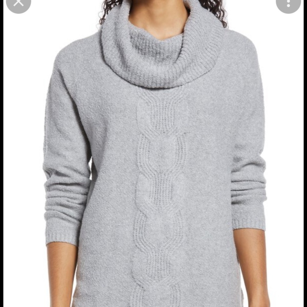 NWOT Turtleneck Cable Knit Sweater